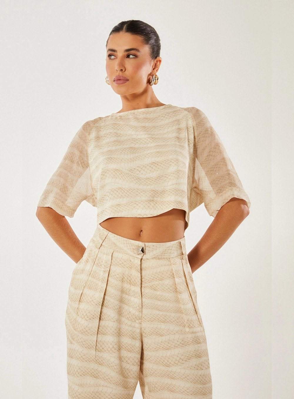 Blusa Ampla Com Aplicação Estampado 1