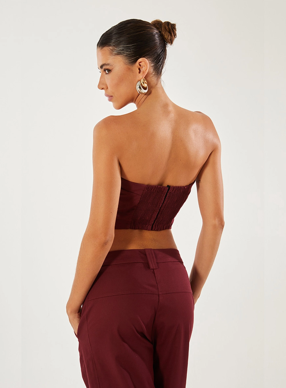 Blusa Sem Alça Com Cinto Bordo 2