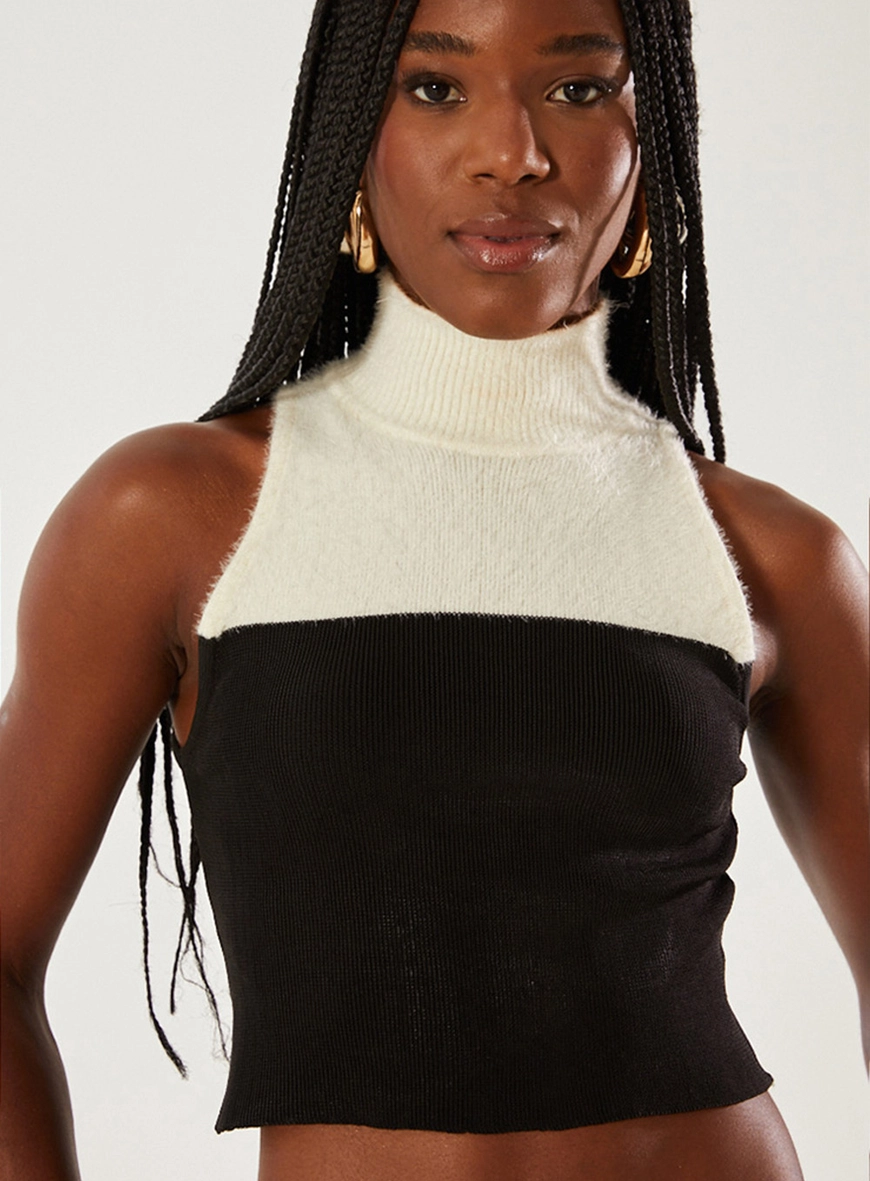 Blusa Curta Gola Alta Em Tricô Estampado 1