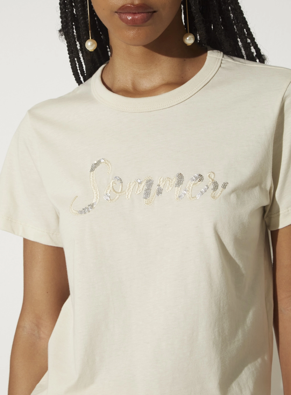Camiseta Reta Com Logo Bege 3