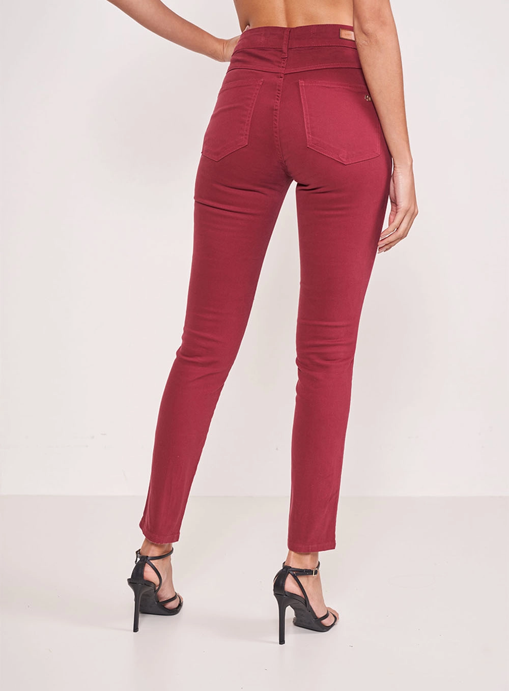 Calça Sarja Feminina Bordo Skinny Bordo