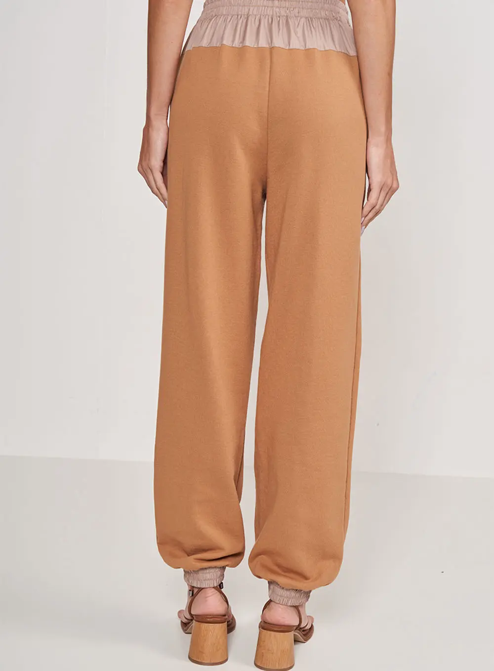 Calça De Moletom Loose Marrom Delle