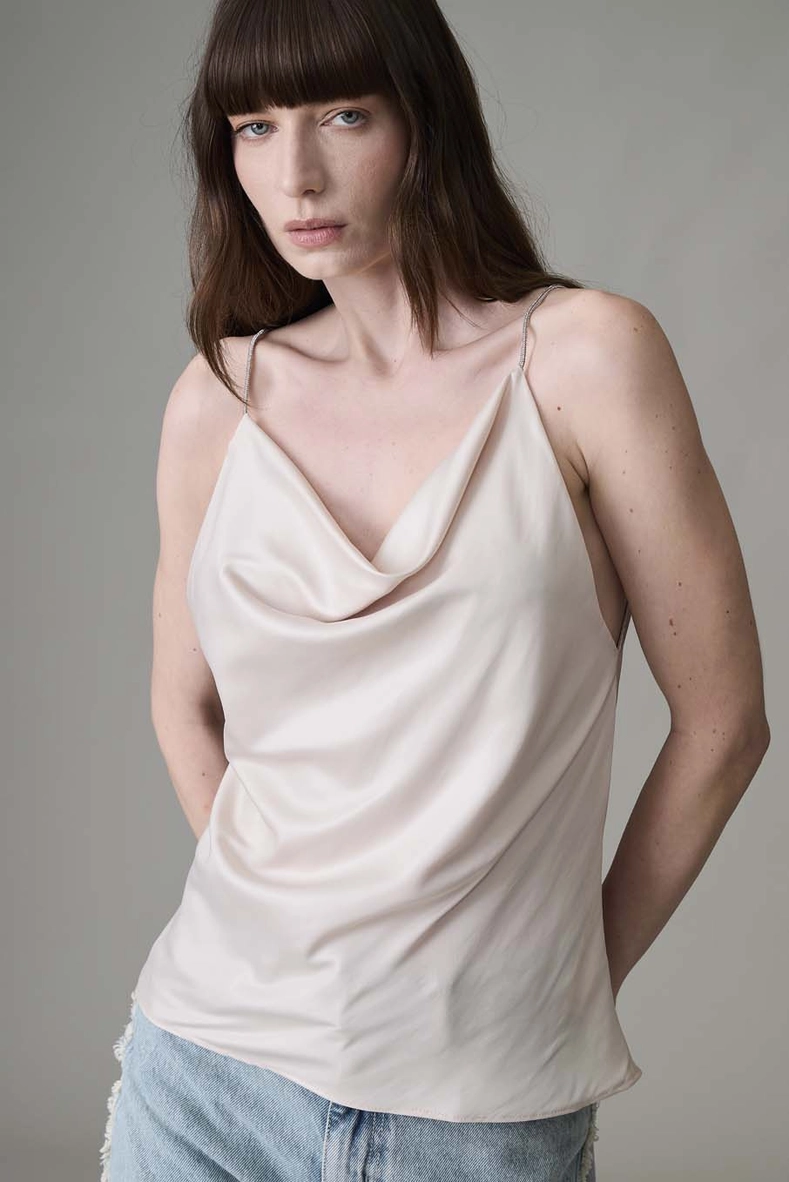 Blusa Com Alças Decote Degagê Bege 3