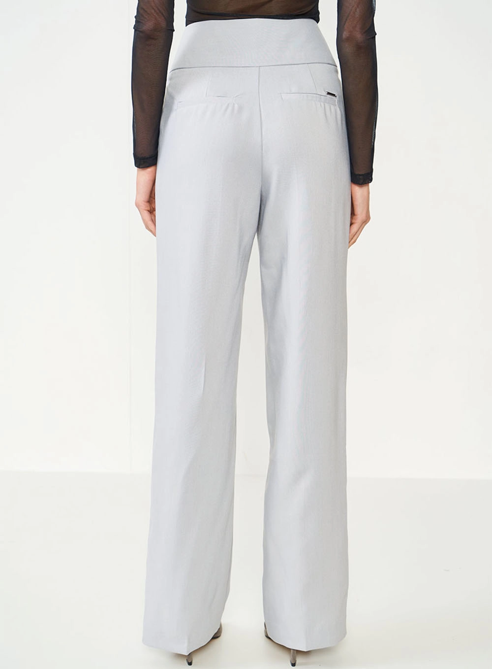 Calça Alfaiataria Joana Com Detalhe Cós Cinza