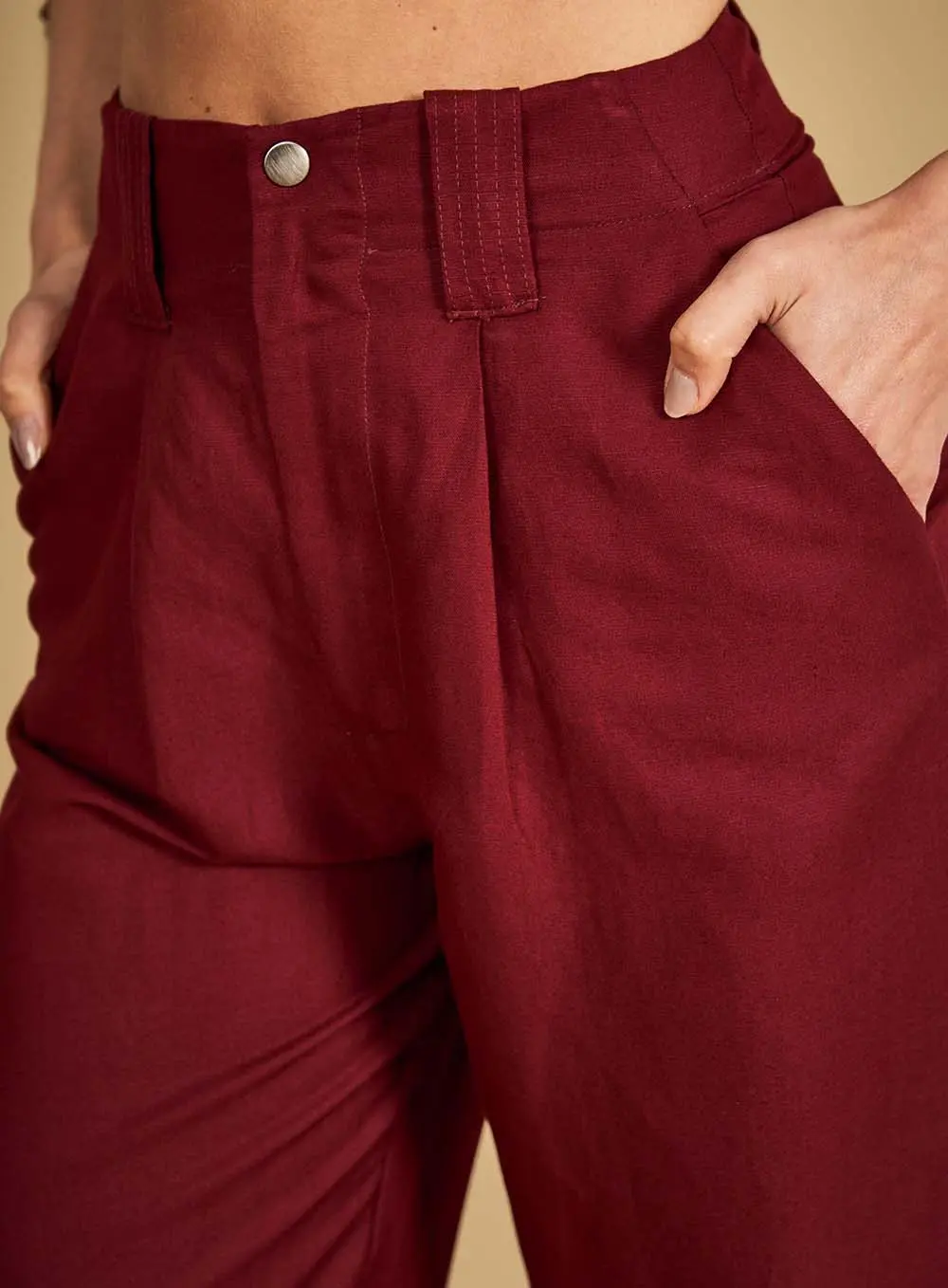 Calça Alfaiataria Detalhe Tornozelo Bordô Bloodstone 3