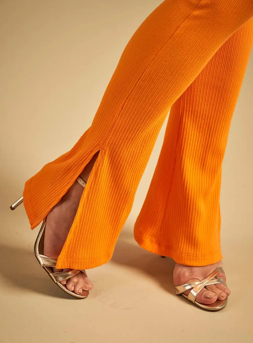 Calça Canelada Fenda Lateral Laranja 3