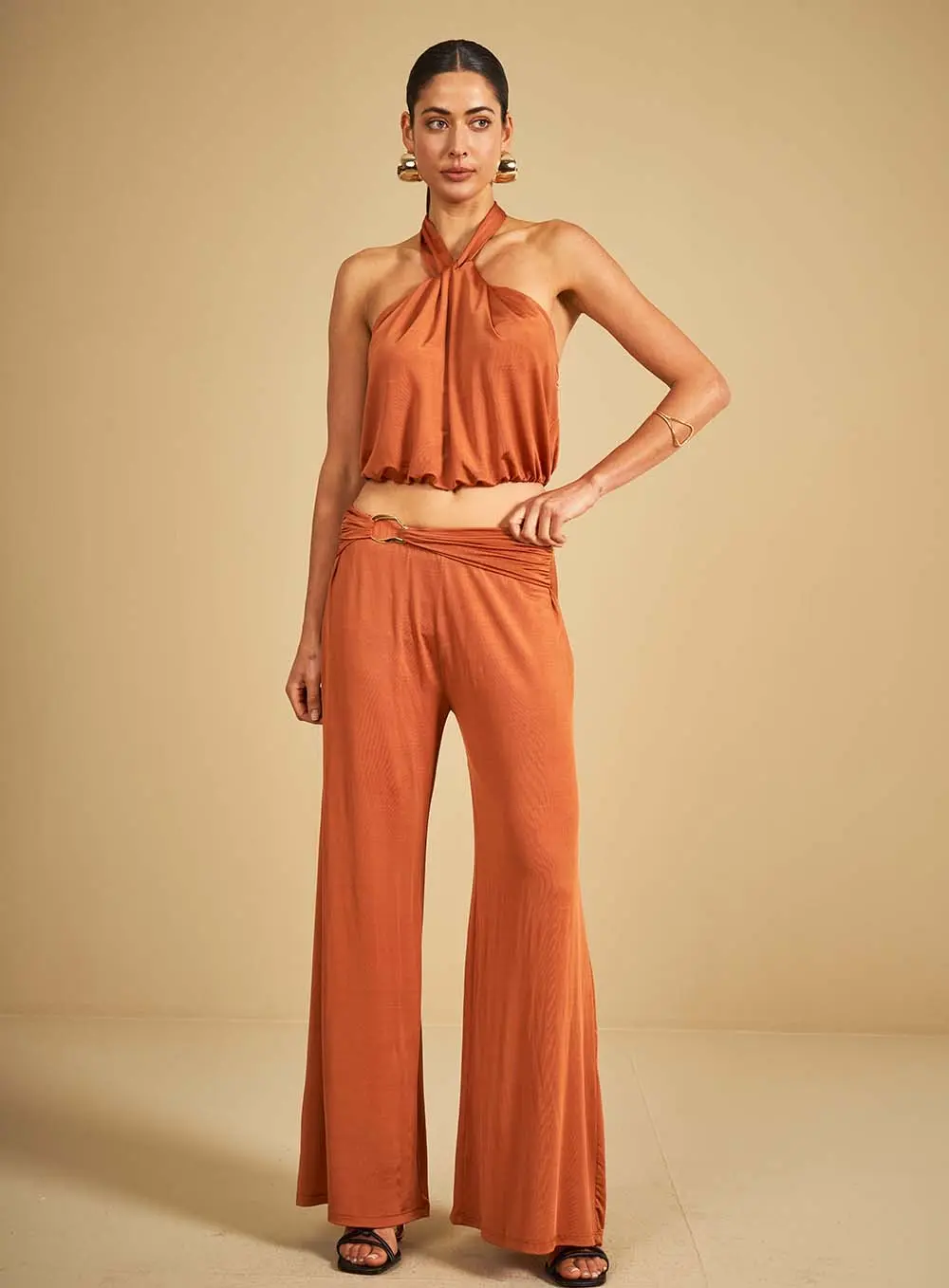Calça Com Detalhe No Cós Marrom 4