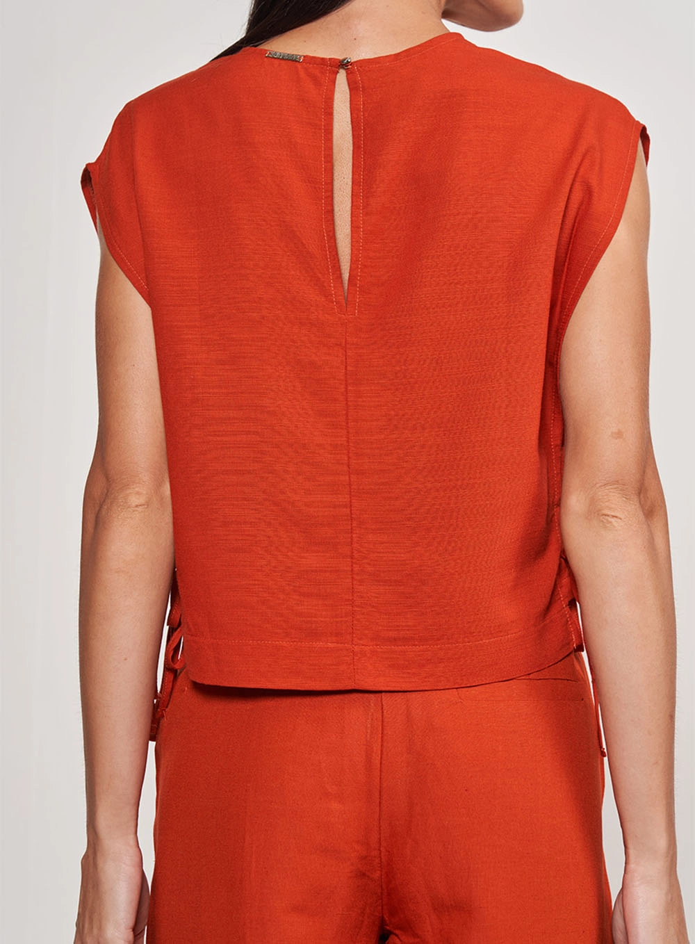 Blusa Comfy Com Aberturas Laterais Laranja