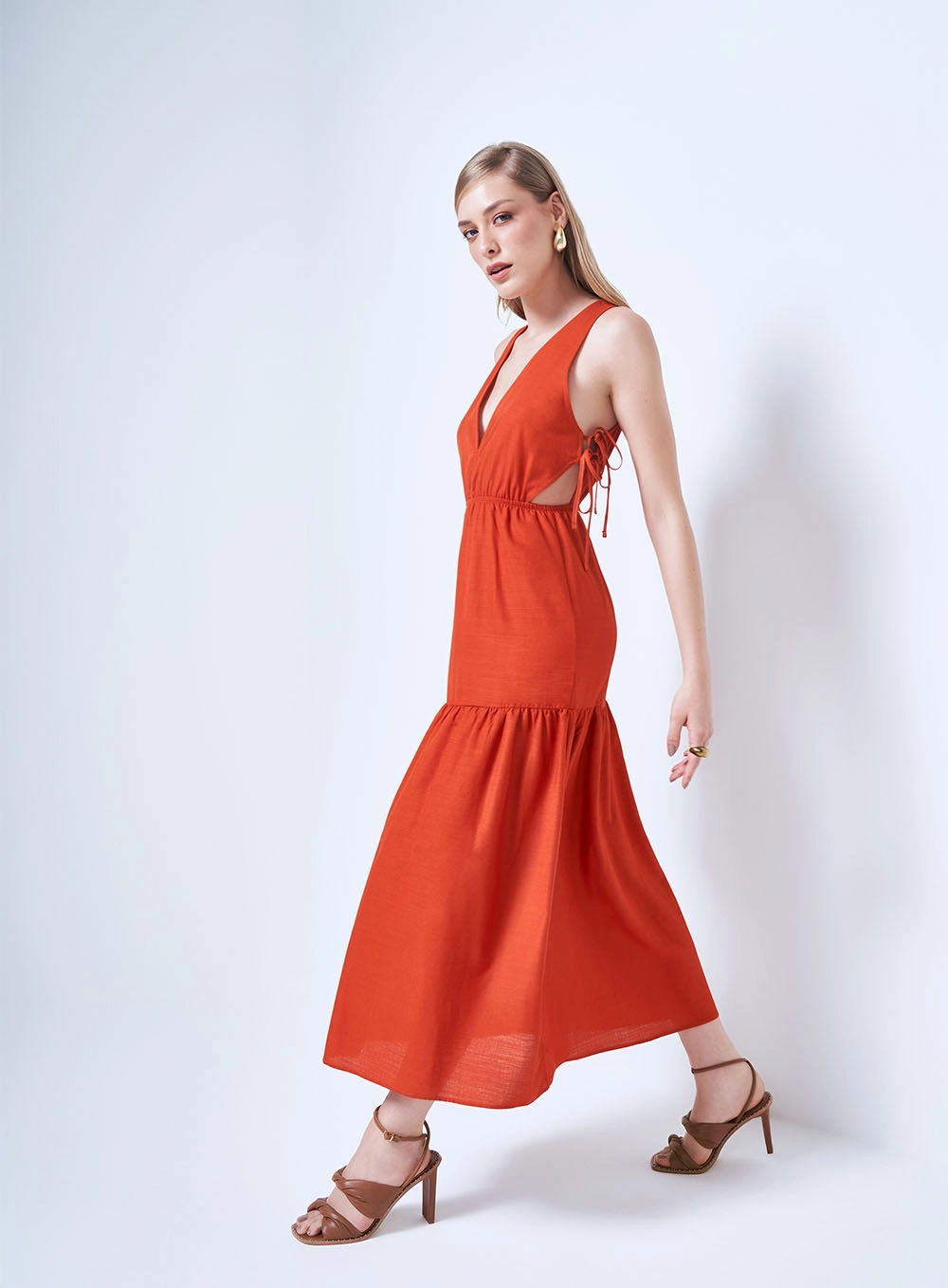 Vestido Com Abertura E Franzido Laranja
