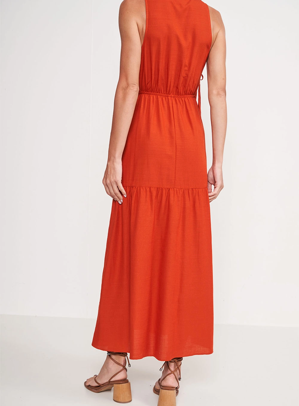 Vestido Com Abertura E Franzido Laranja
