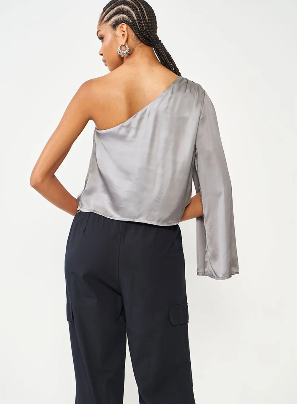 Blusa Ombro Só Assimétrica Cinza