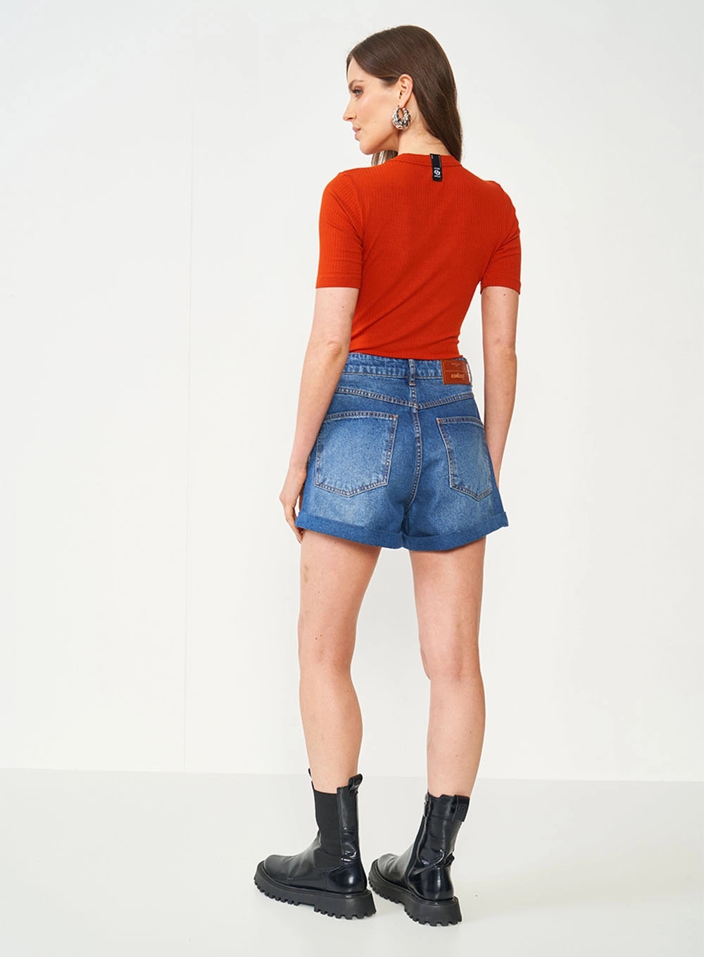 Blusa Slim Gola V Laranja