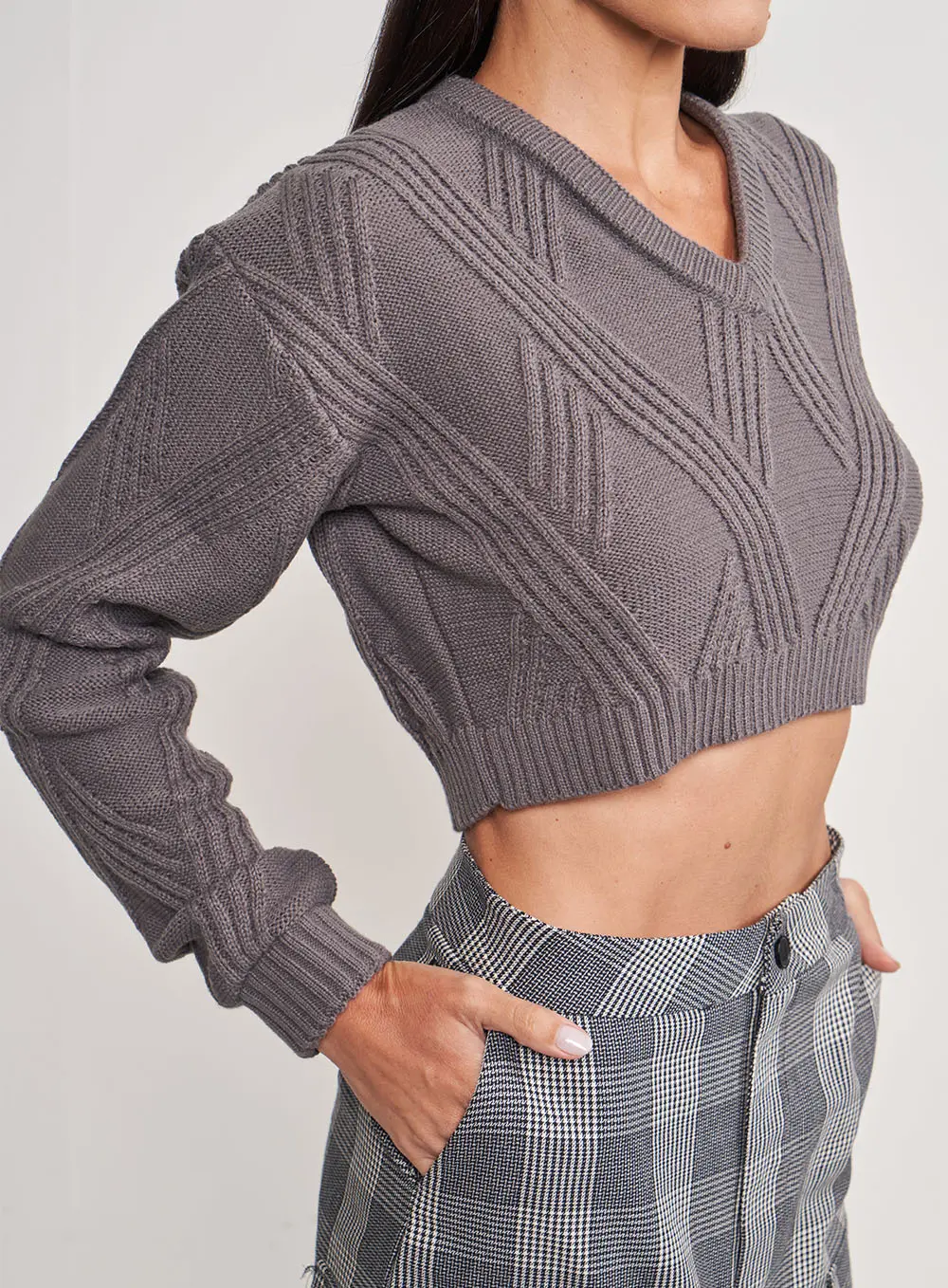 Blusão Cropped De Tricô Cinza