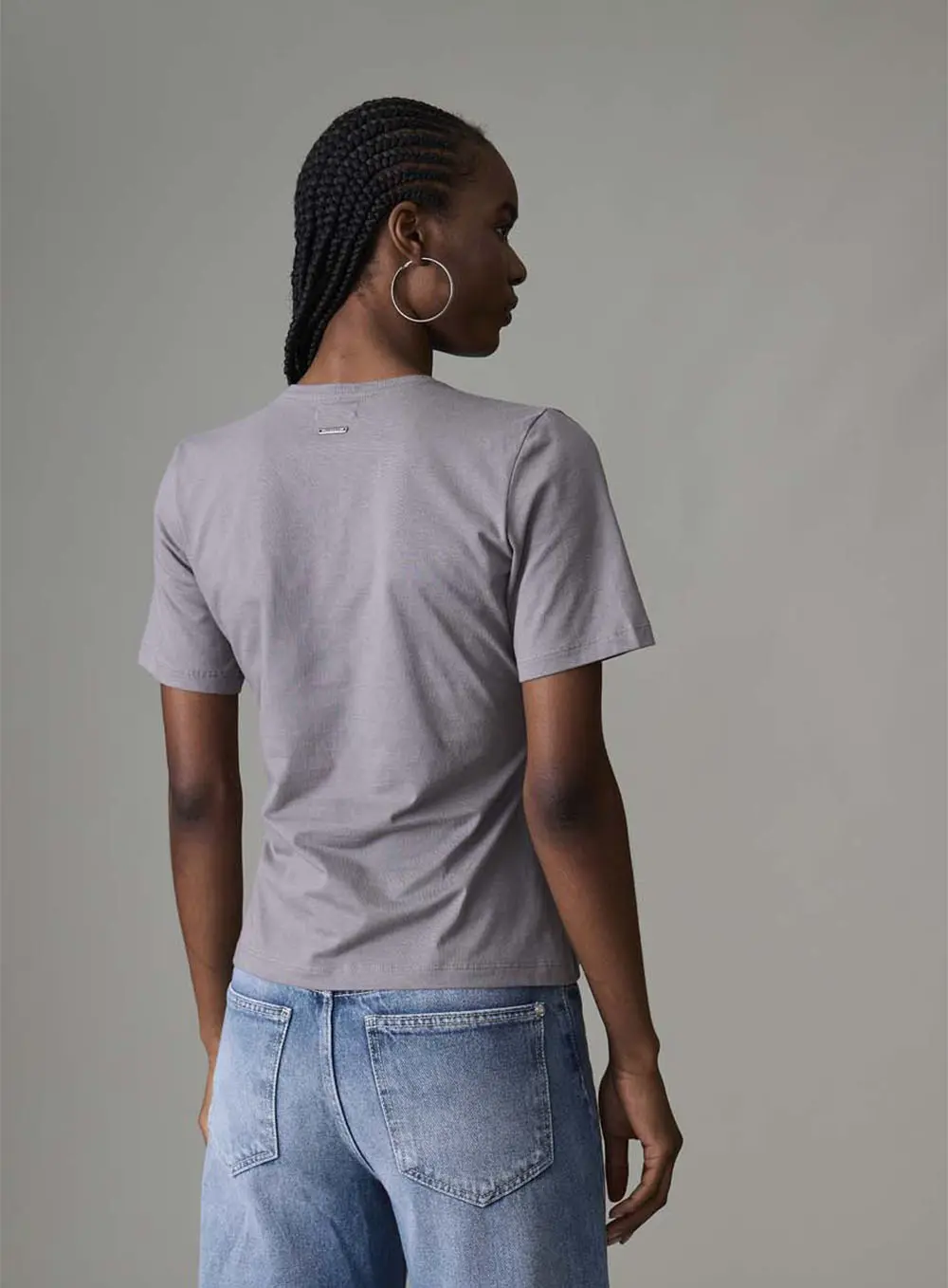 Camiseta Detalhe Com Franzido Cinza 2