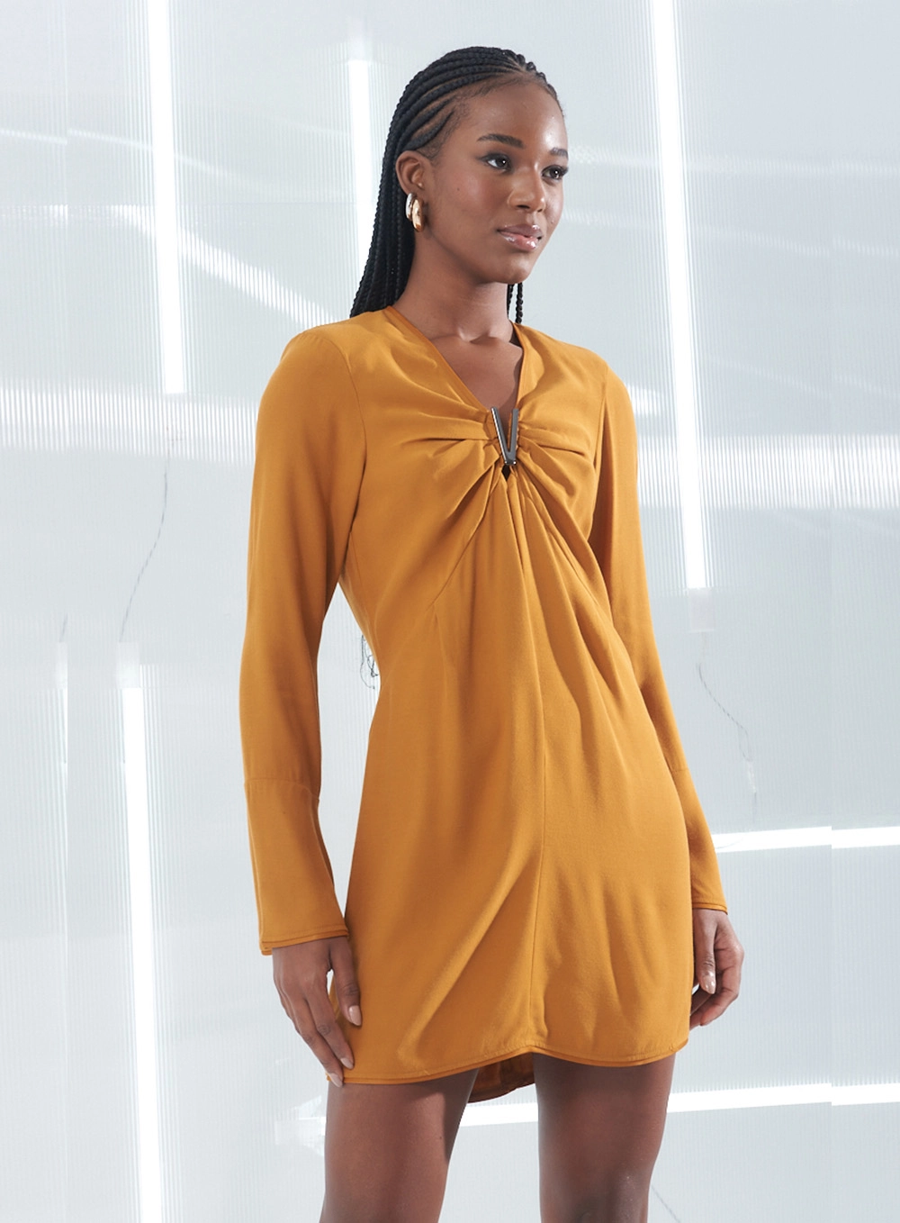 Vestido Detalhe Decote Marrom 1