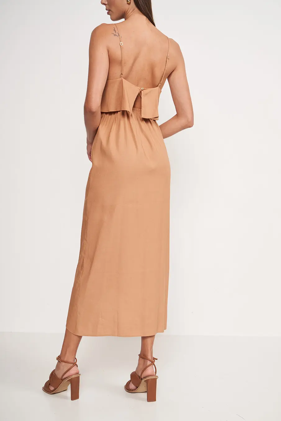 Vestido Longo Marrom Com Transpasse Marrom Ebbela
