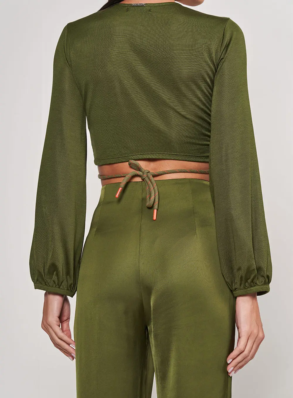 Blusa Com Recorte E Franzido Verde Livas