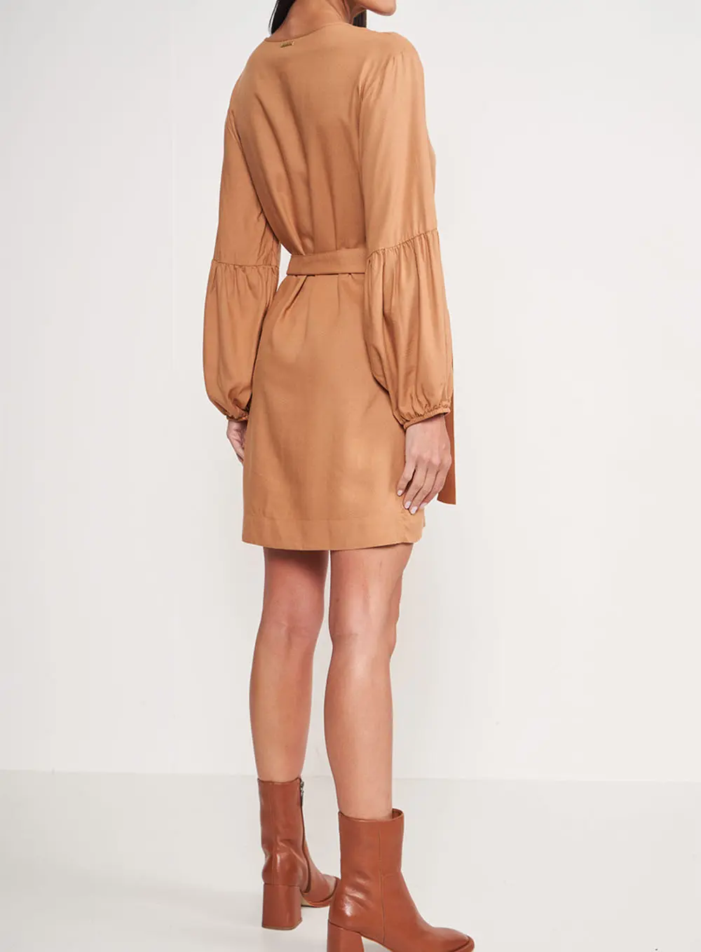 Vestido Curto Com Amarração Marrom Delle