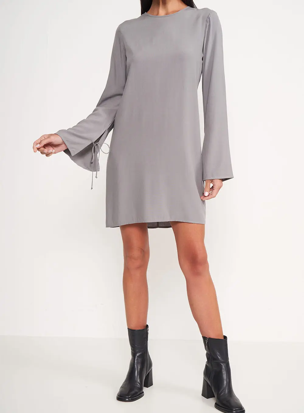 Vestido Comfort Slim Cinza
