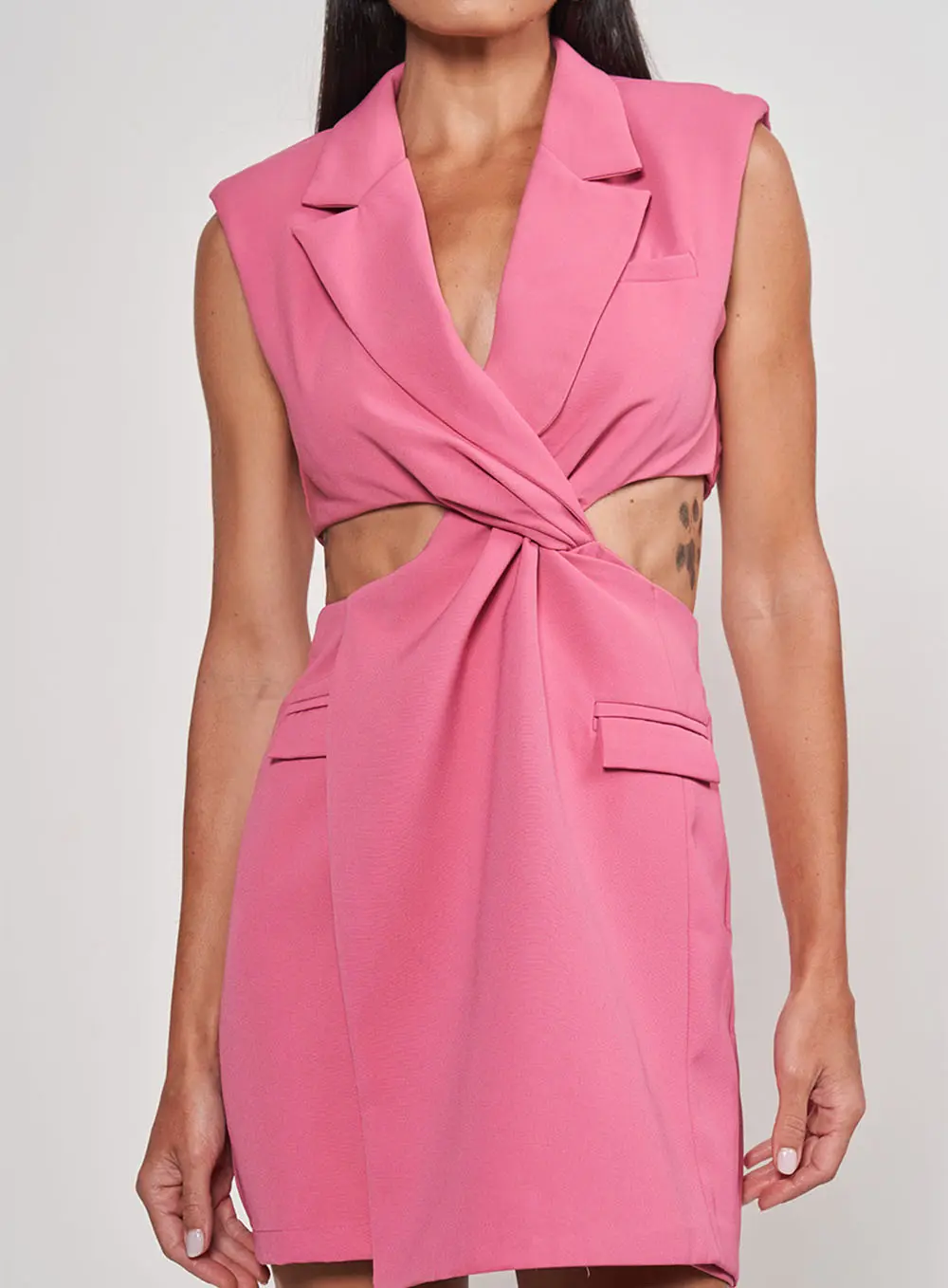 Vestido Curto Com Torção Rosa Hiller