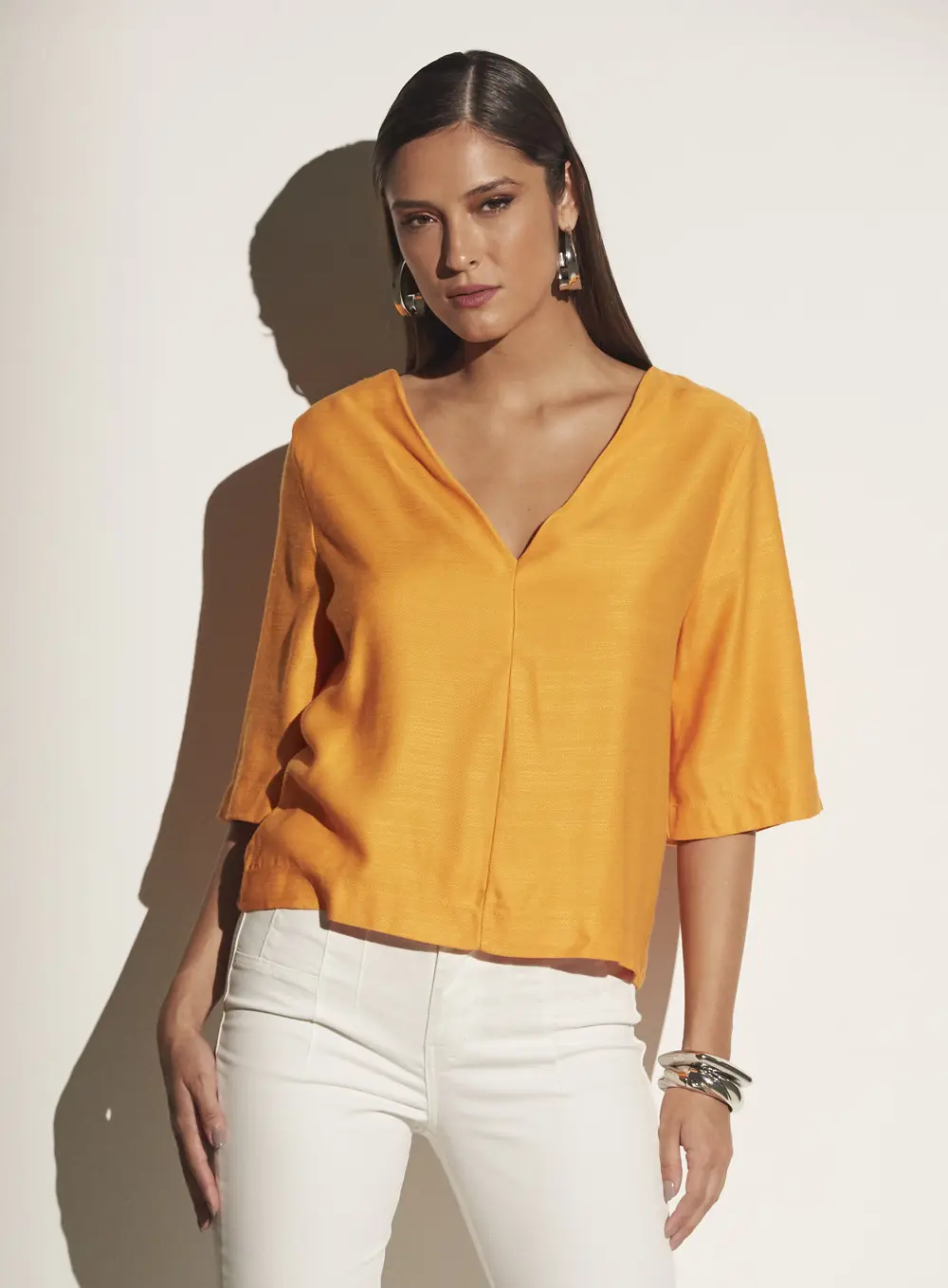 Camiseta Ampla Decote V Laranja 1