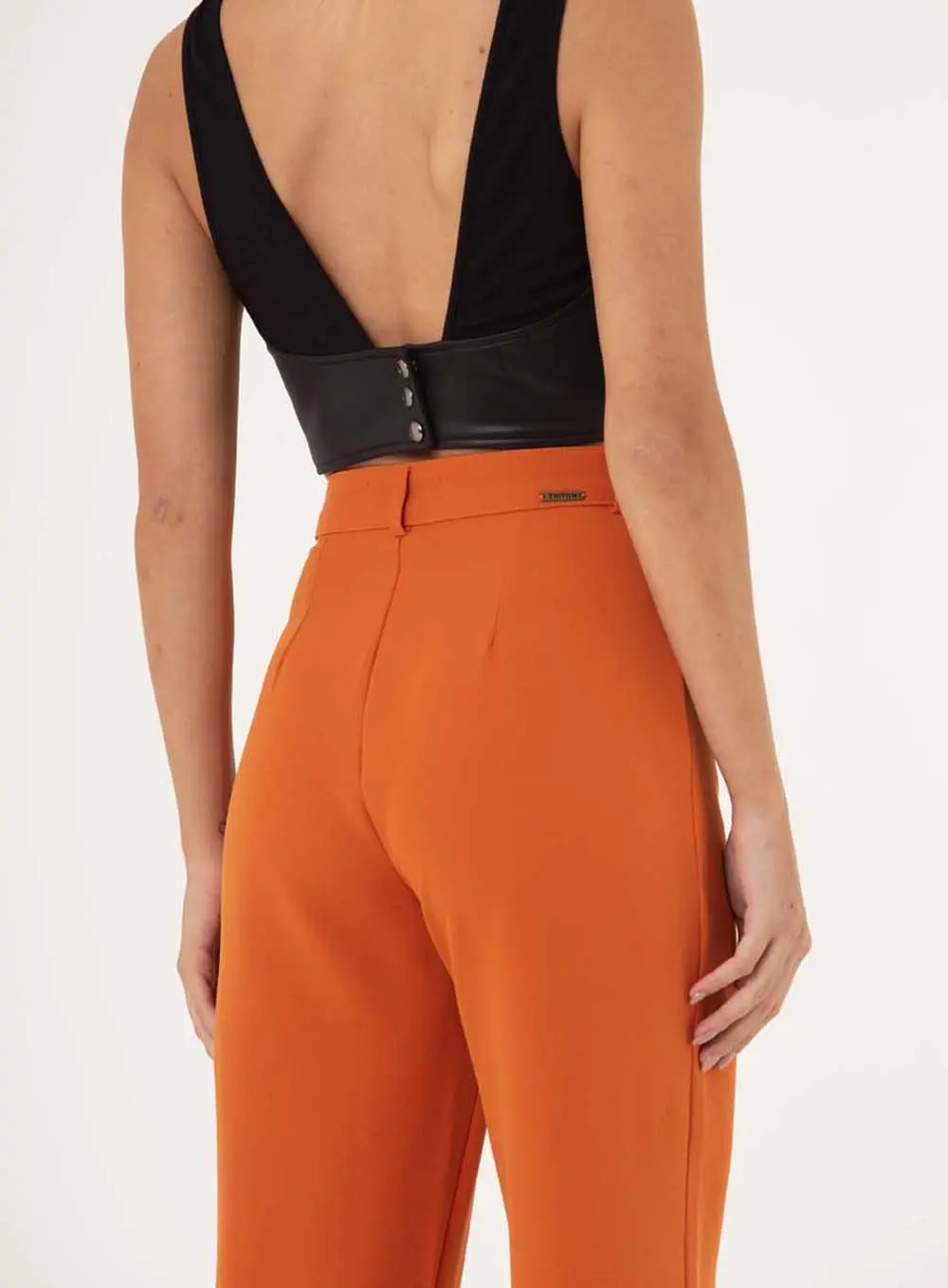 Calça Triton Laranja 3