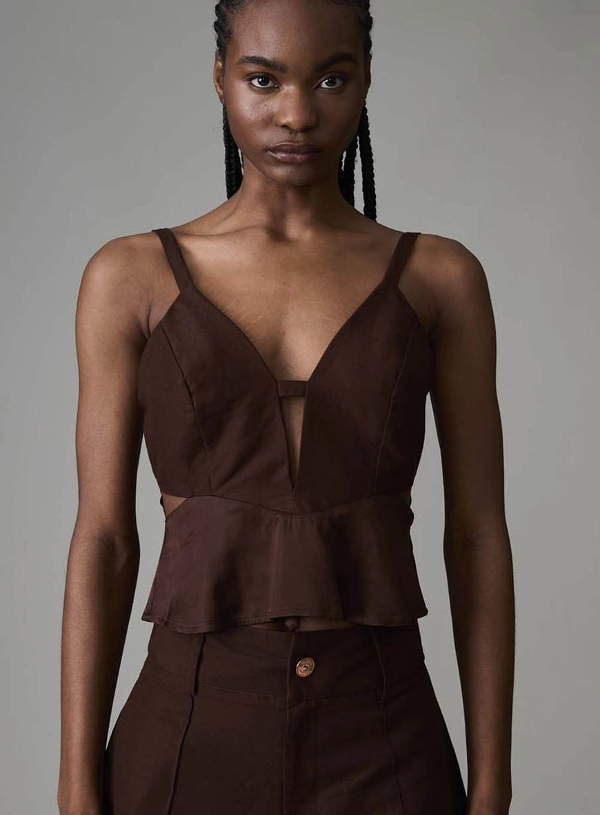 Blusa Com Linho Cut Out Marrom 1