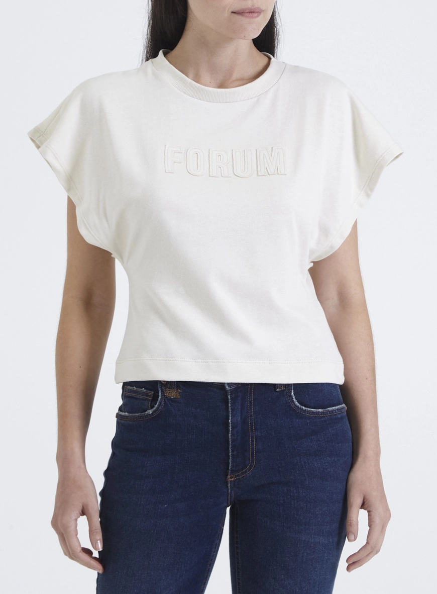 Camiseta Fashion Com Bordado Frontal Bege
