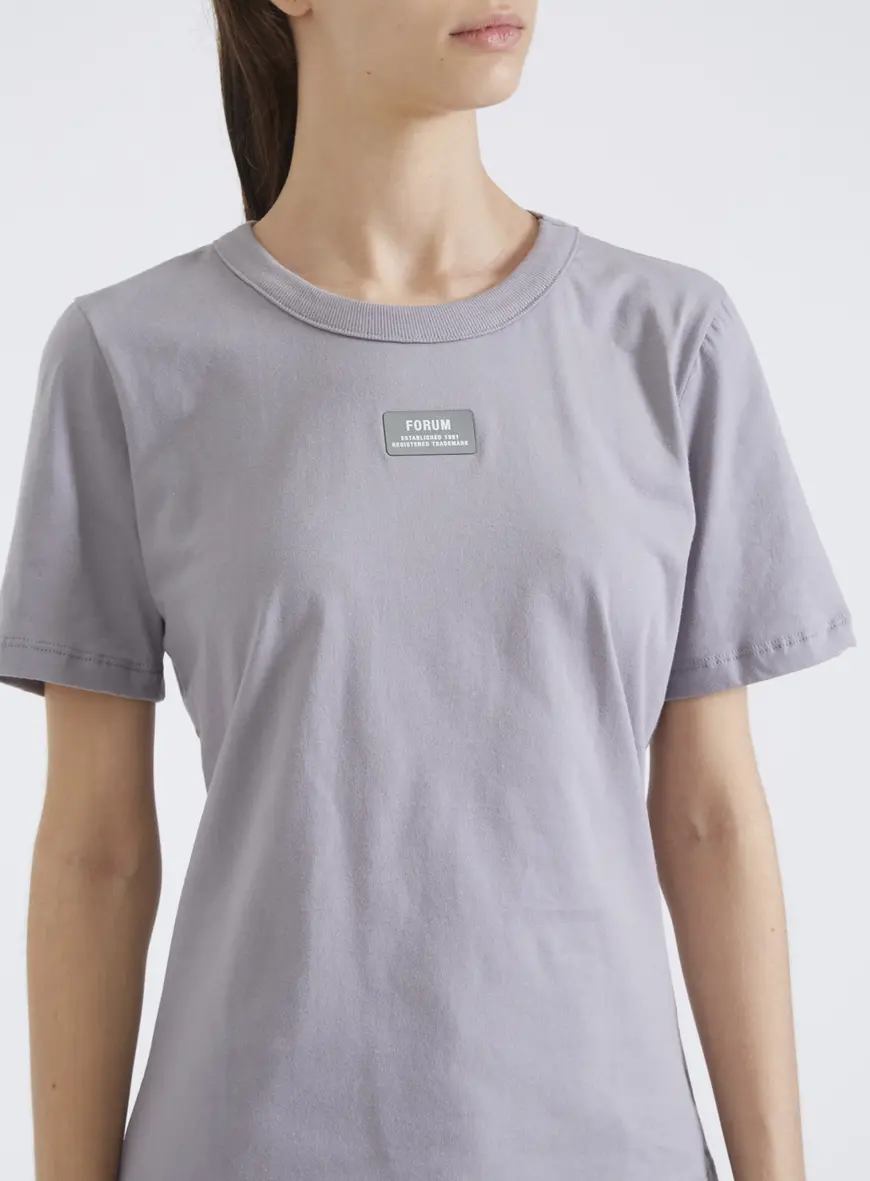 Camiseta Fashion Com Logo Frontal Cinza Níquel