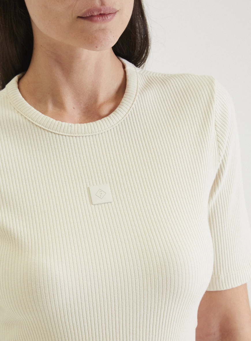 Blusa Canelada Basic Bege