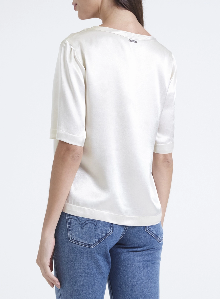 Camiseta Ampla Acetinada Bege