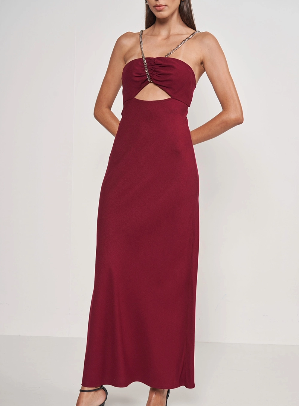 Vestido Slim Com Detalhe Em Metal Bordo
