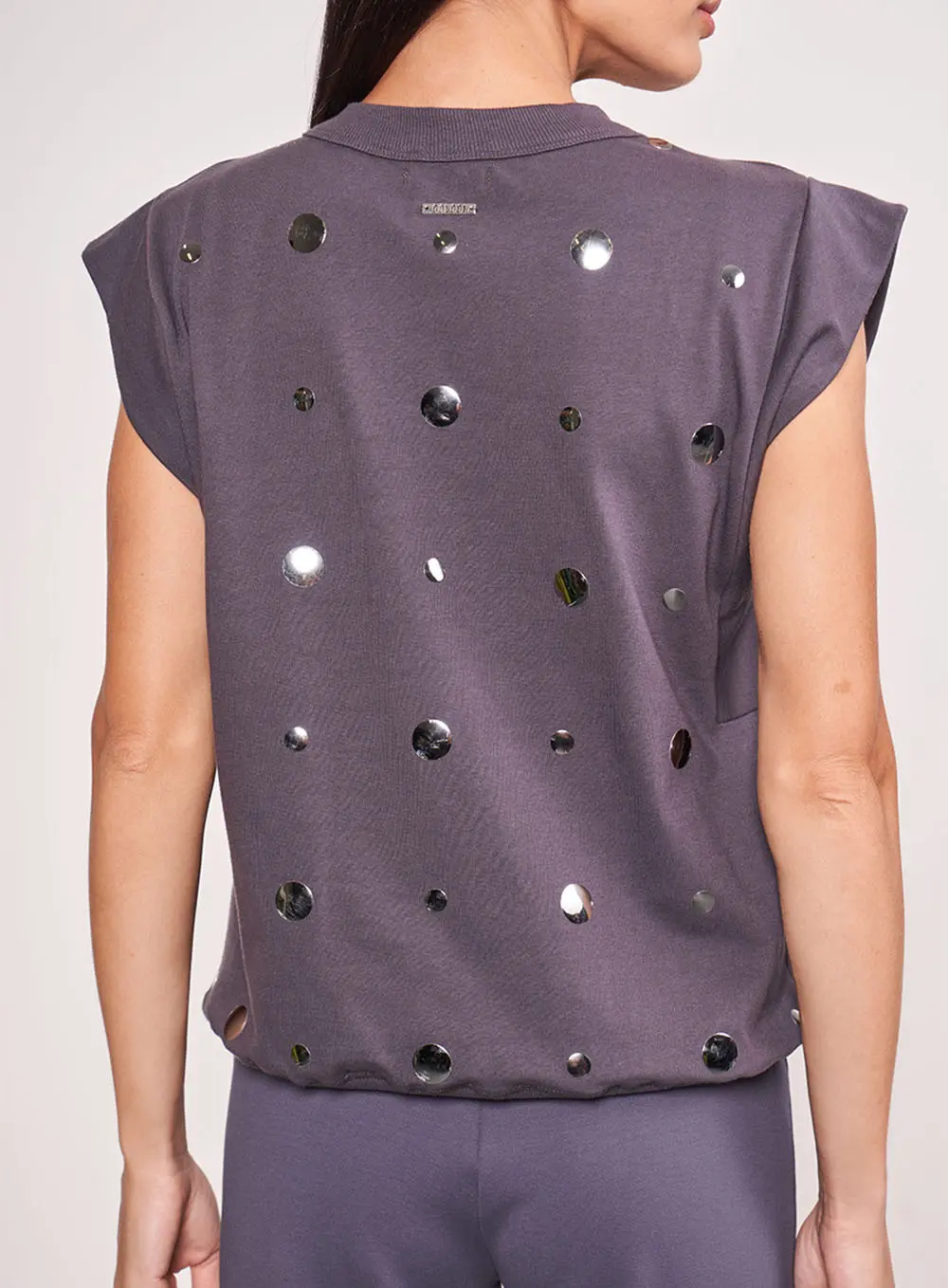 Camiseta Cinza Com Aplicação De Bolinhas Espelhadas CINZA