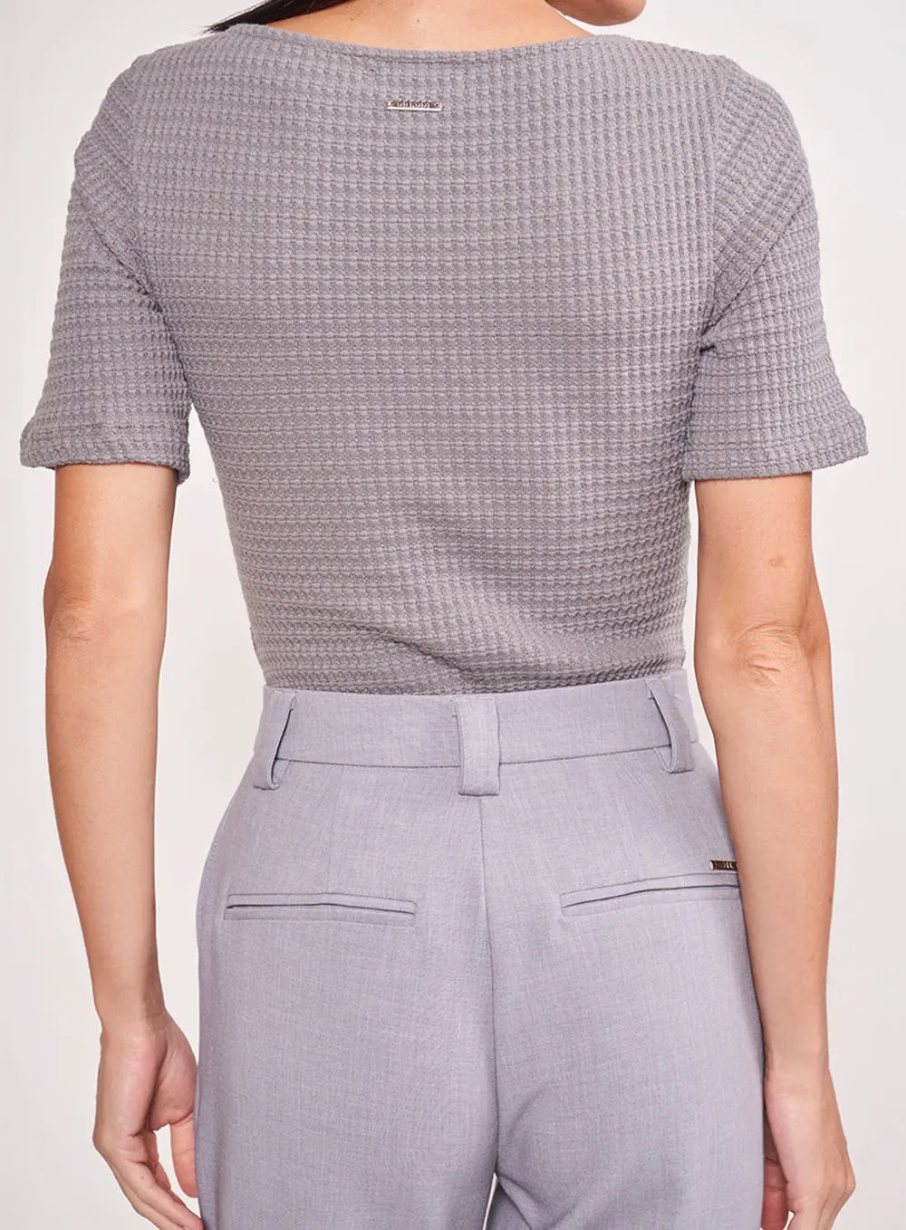 Blusa Colcci Decote Quadrado Cinza