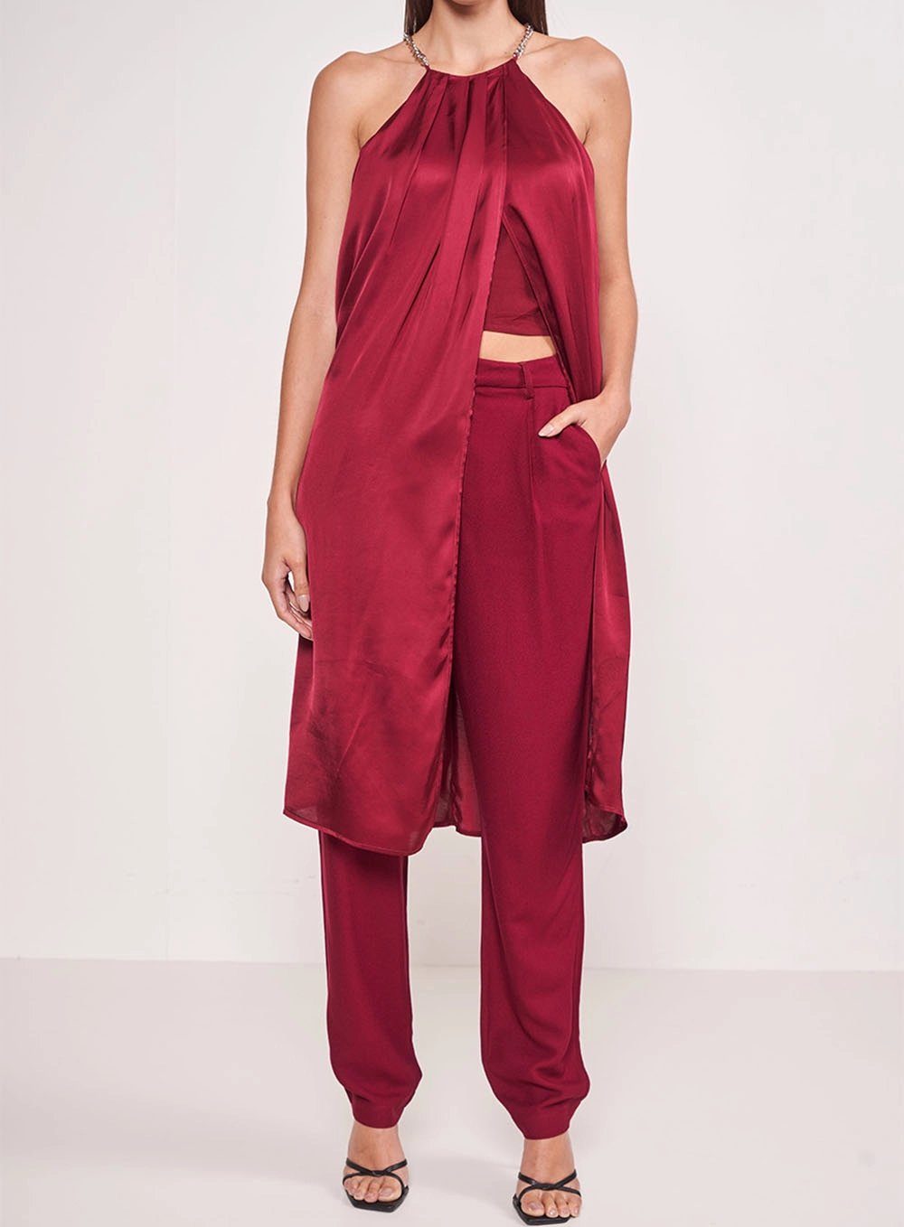 Blusa Com Alças De Metal Bordo