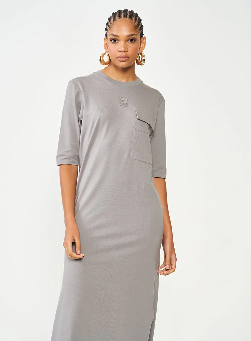 Vestido Com Bolso Com Fenda Cinza