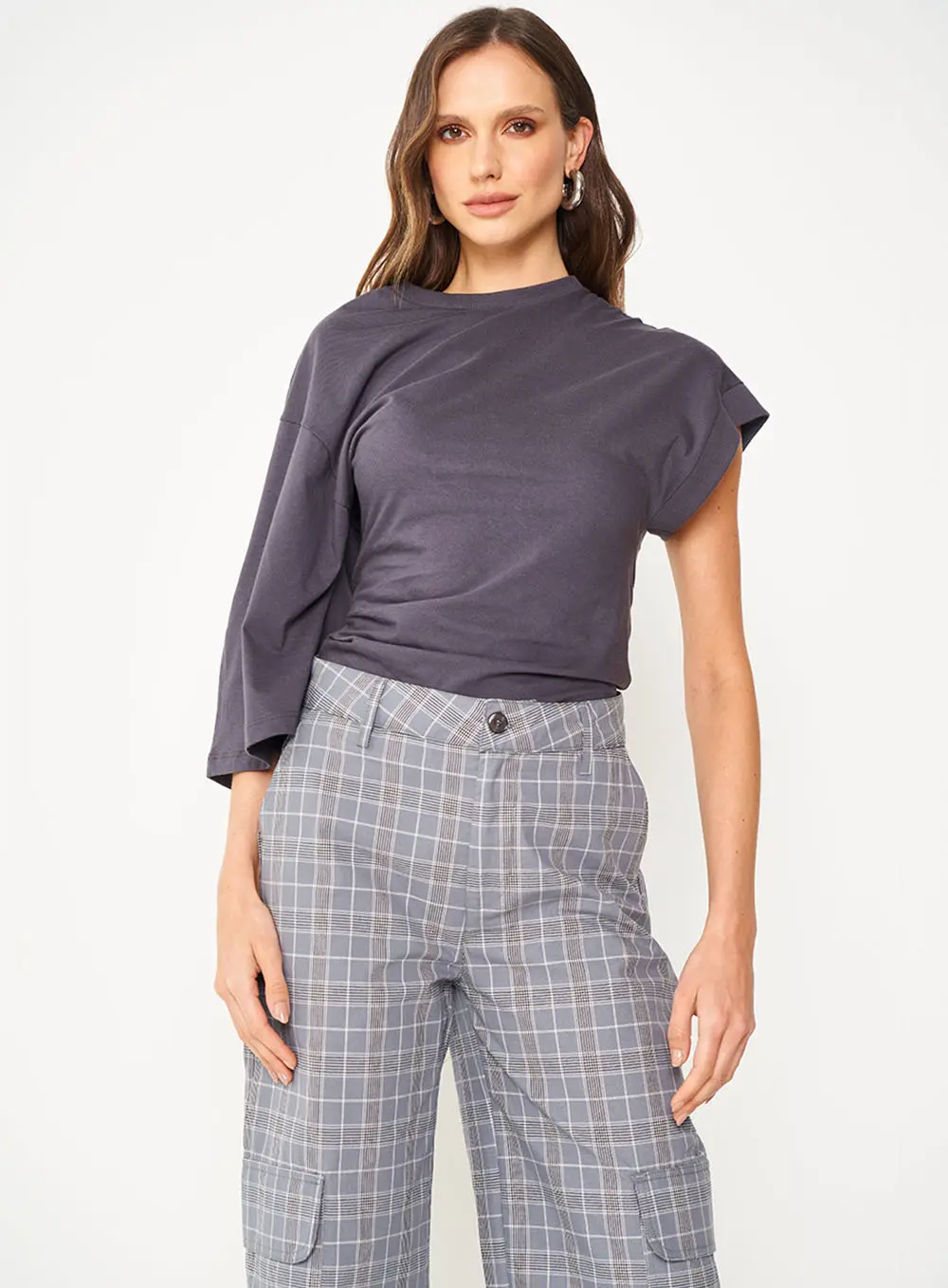 Camiseta Assimétrica Comfy CINZA