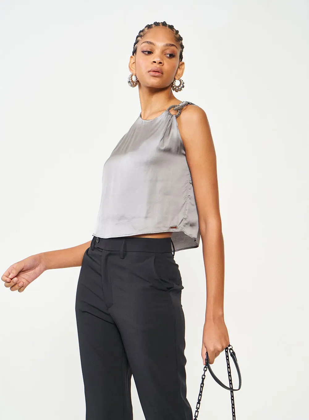 Blusa Detalhe Alça Cinza