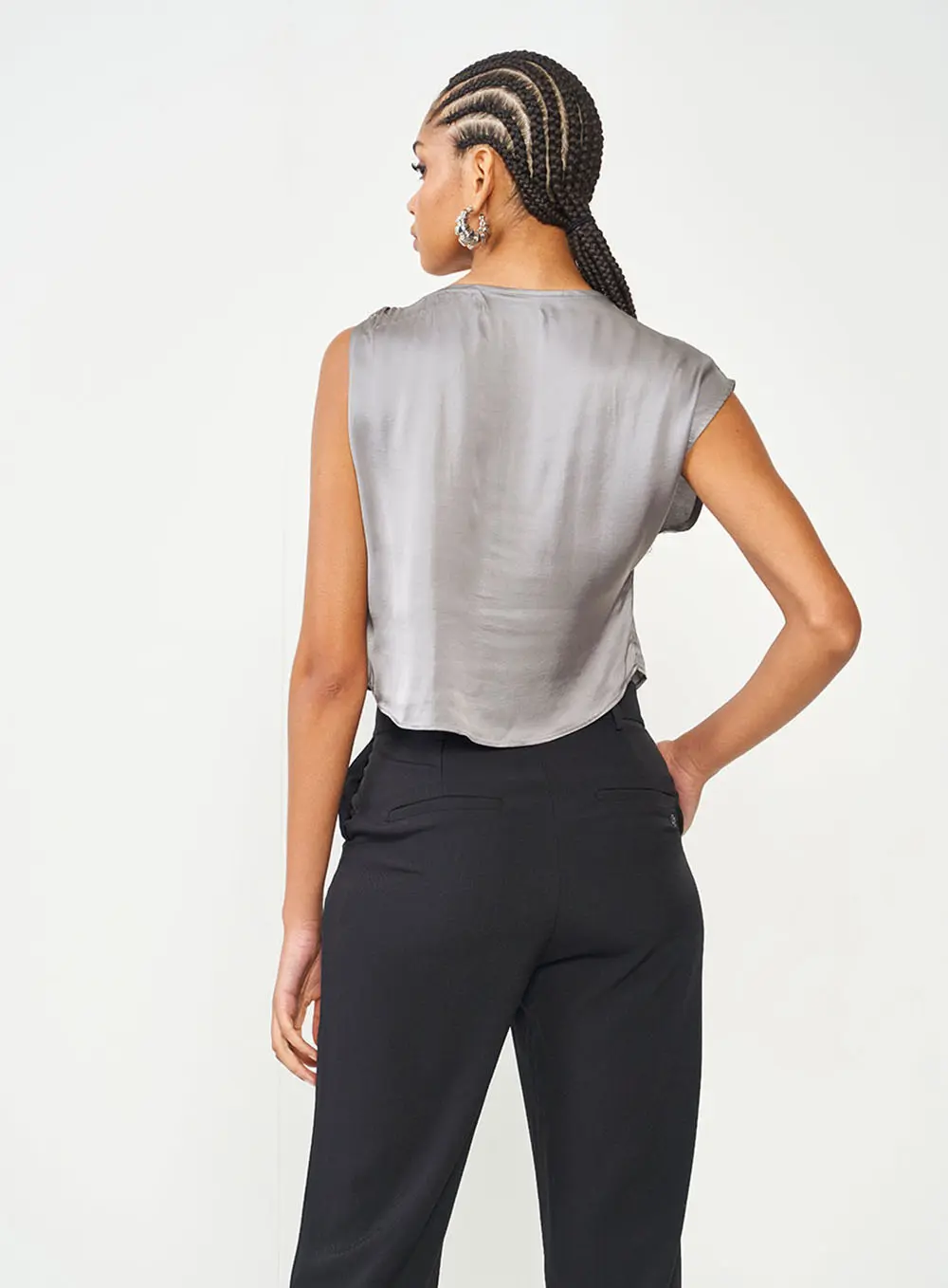Blusa Detalhe Alça Cinza