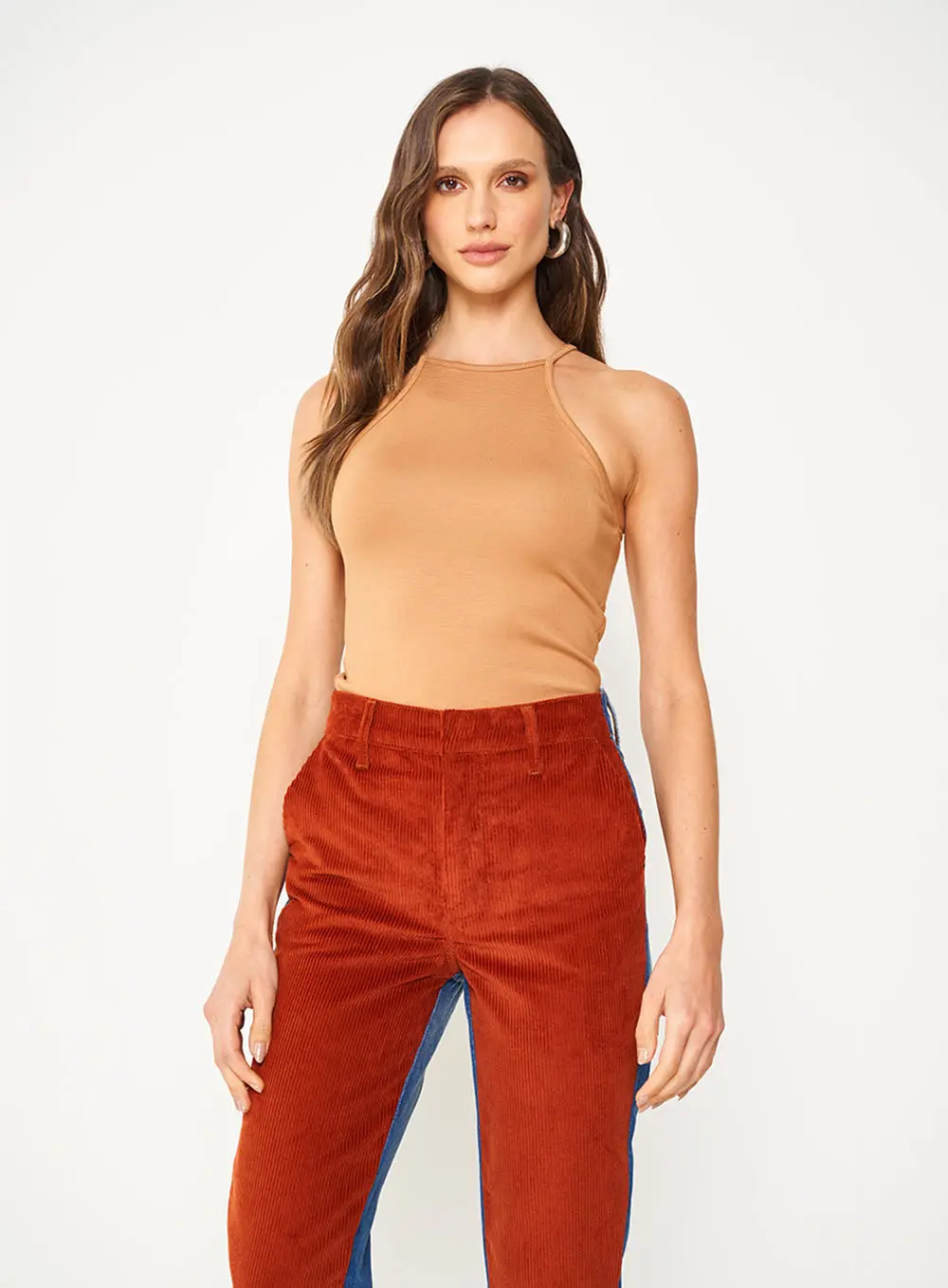 Blusa Slim Marrom Com Alcinhas Marrom Delle
