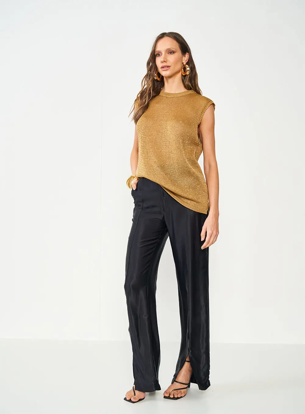 Blusa Tricô Com Brilho Marrom Delle