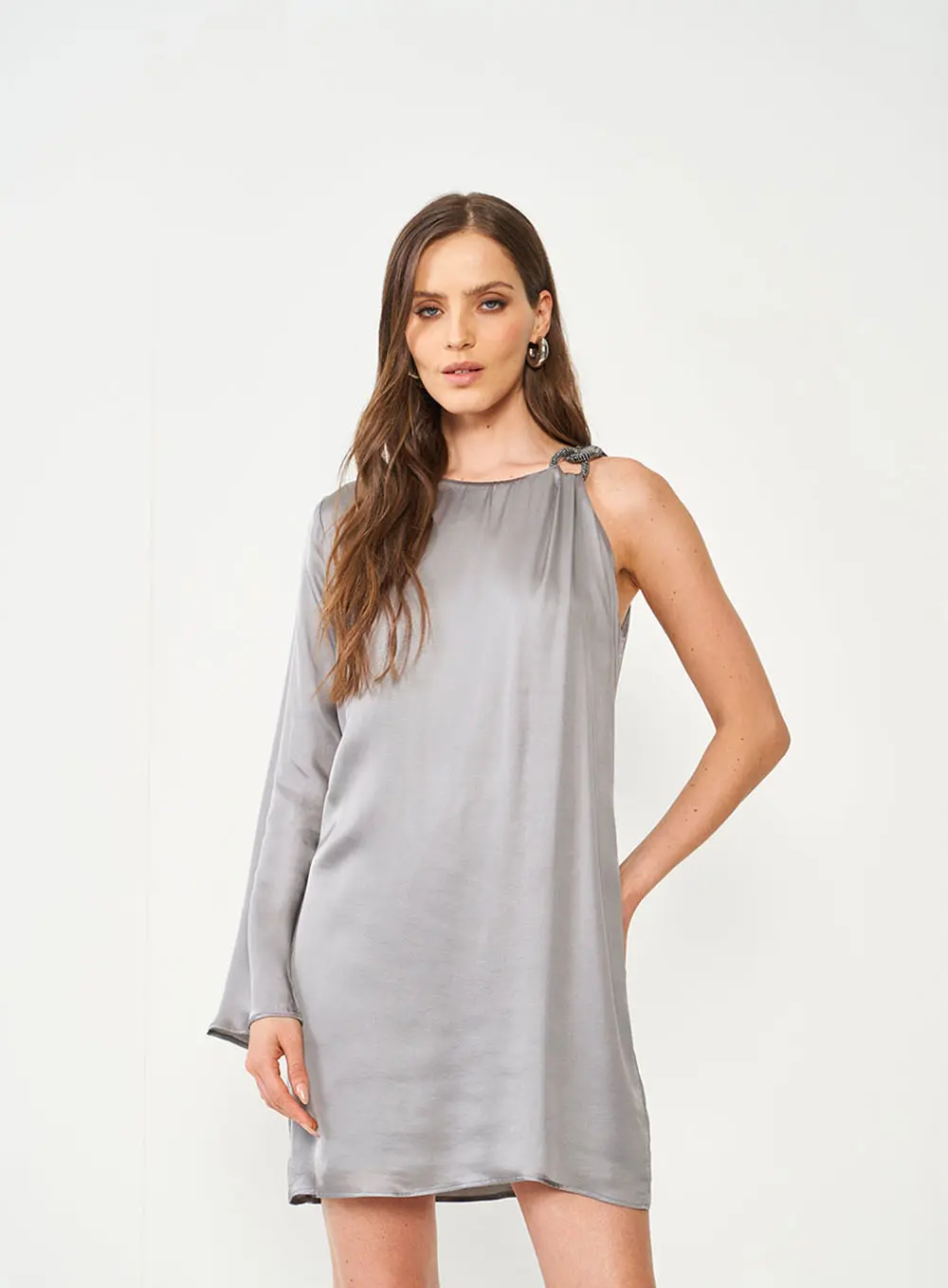 Vestido Assimétrico Com Detalhe Cinza
