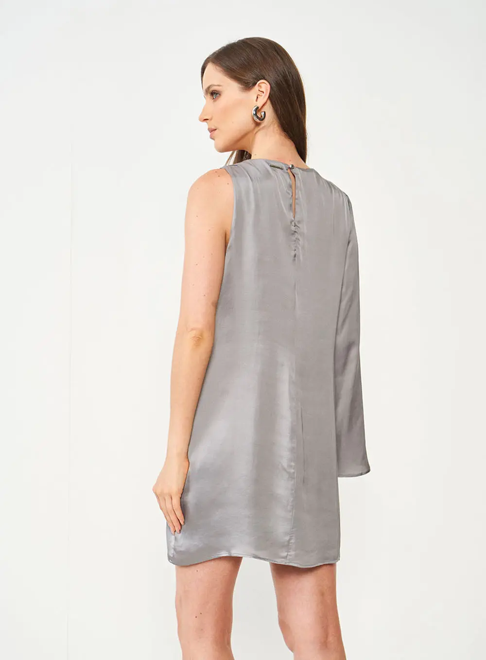 Vestido Assimétrico Com Detalhe Cinza