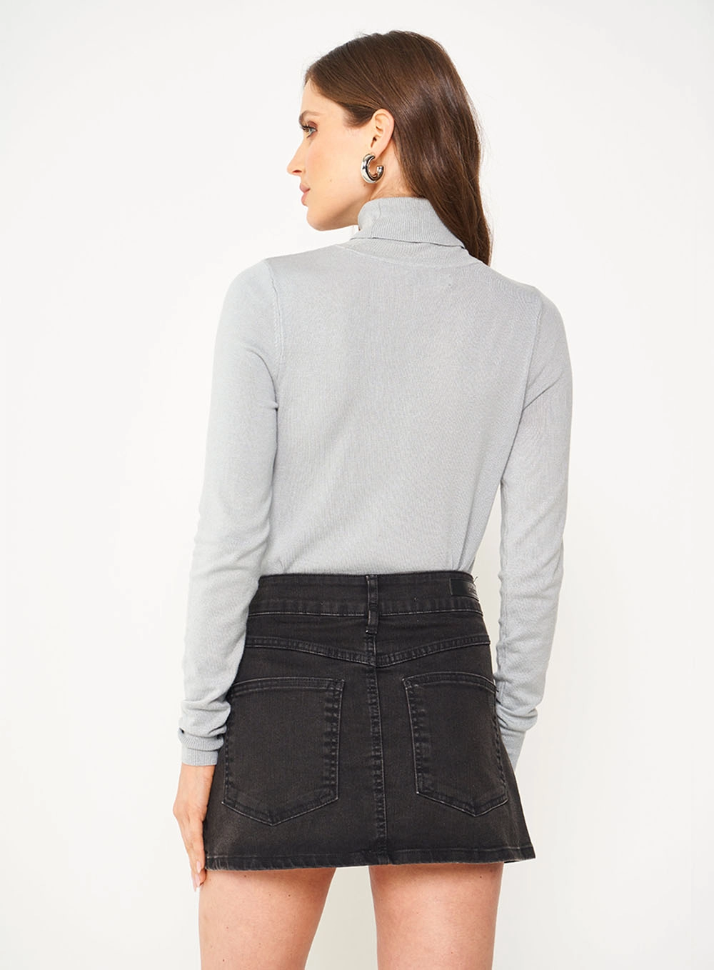 Blusa Slim Gola Alta Cinza