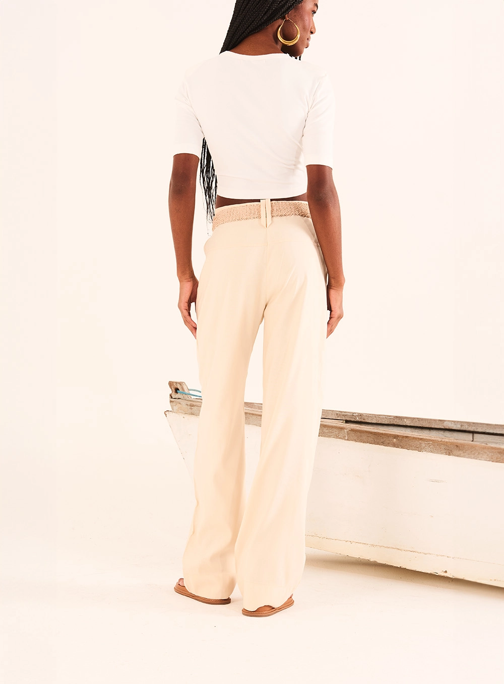 Calça Pantalona Com Linho E Cinto Bege 2