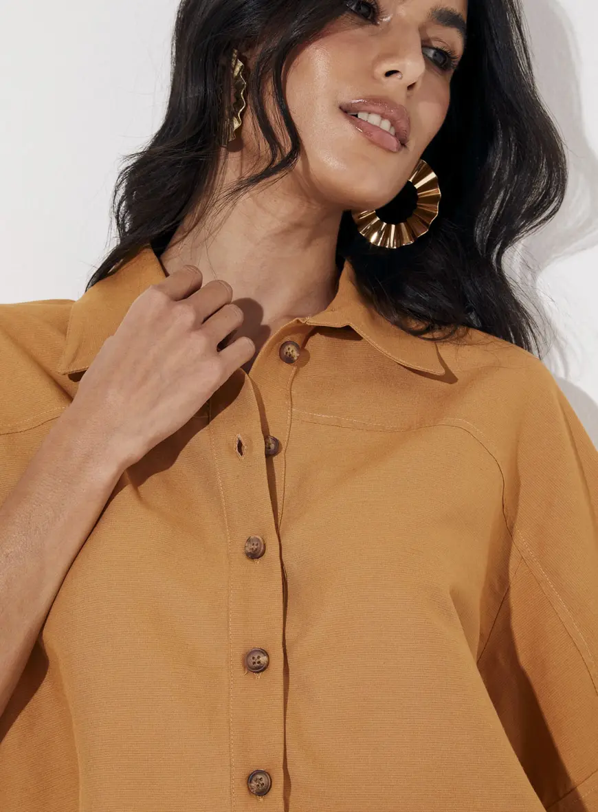 Camisa Cropped Oversized Com Linho Bege 3