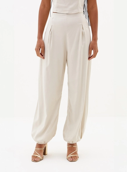 Calça Alfaiataria Jogger Com Pregas