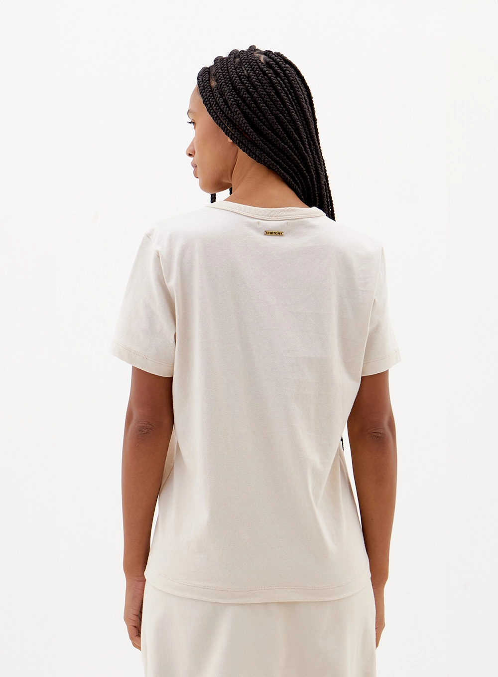Camiseta Comfy Estampa Localizada Bege 2