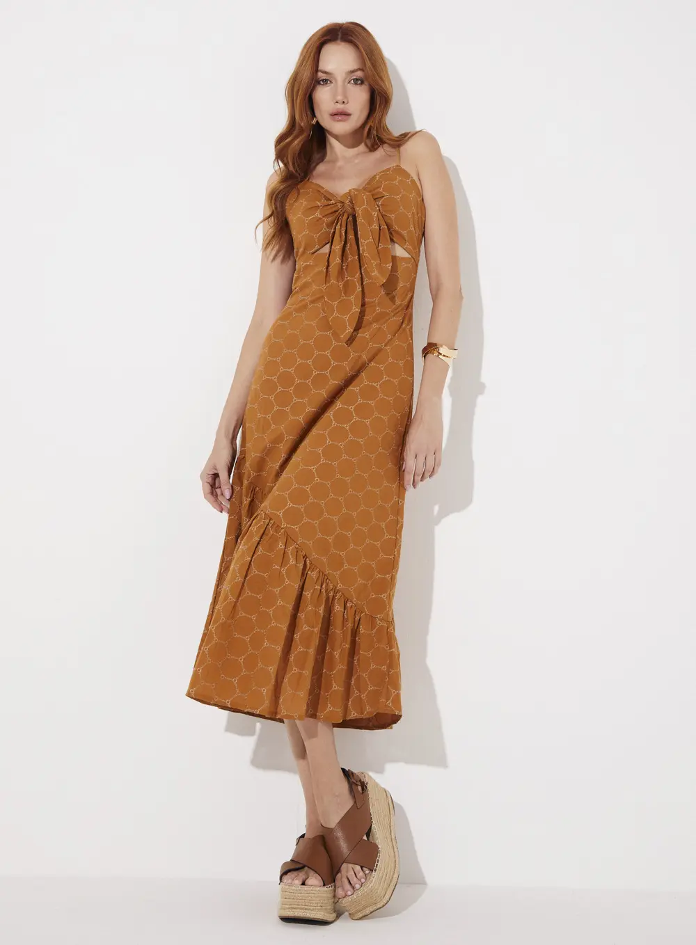 Vestido Laço Com Babado Bordado Bege 1