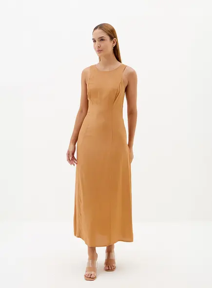 Vestido Midi Cavado Com Pregas